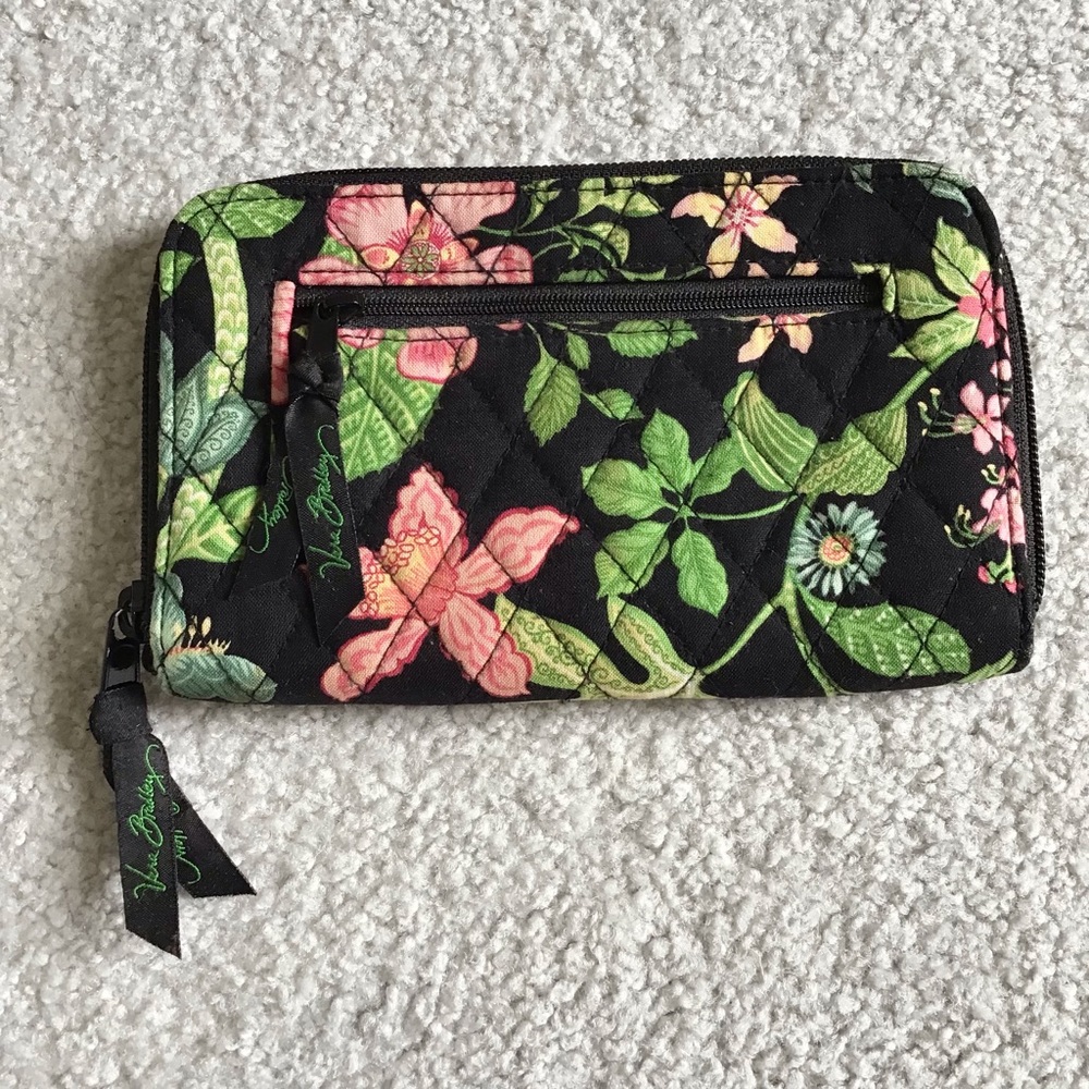 Beautiful Vera Bradley Floral Wallet